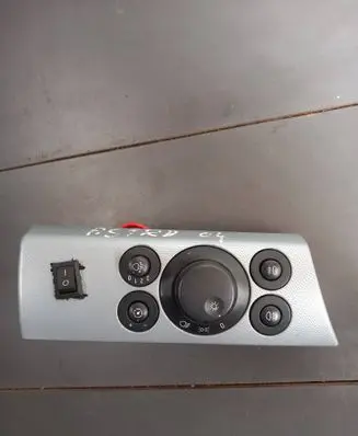 Opel Astra H Light switch 13198924 0320 LK04063015