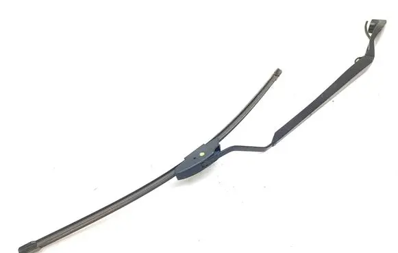 Chevrolet Corvette C6 Front wiper blade arm 6773