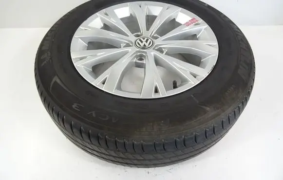 Volkswagen Tiguan R17 alloy rim 5NA601025