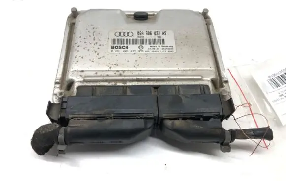 Audi A3 S3 8L Engine control unit/module ECU 06A906032AS