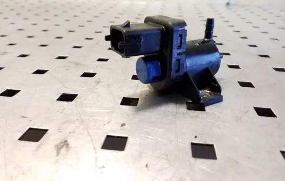 Opel Antara Turbo solenoid valve 25183381