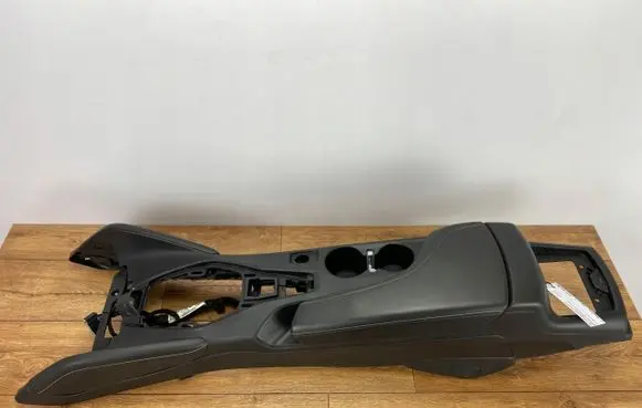 Chevrolet Camaro Center console 