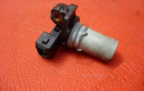 Ford Focus C-MAX Crankshaft position sensor 1M5A6C315AE