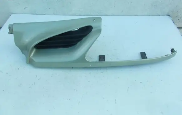 Renault Scenic I Front bumper upper radiator grill atrapascenicI