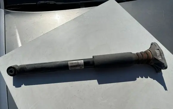 BMW 2 F45 Rear shock absorber/damper 6874458