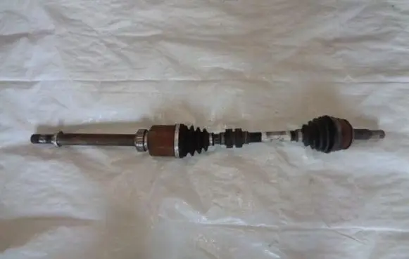 Renault Kadjar Front driveshaft 391004PC0B