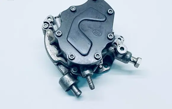 Volkswagen Phaeton Fuel injection high pressure pump 07Z145209C