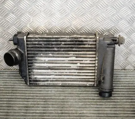 Nissan Qashqai Intercooler radiator