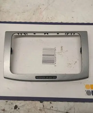 Volkswagen PASSAT B6 Radio/GPS head unit trim 3C0858069M
