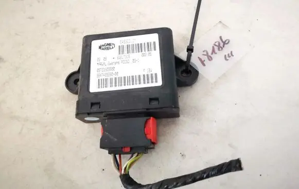 Peugeot 607 Fuel injection pump control unit/module 9647428280 9647428280-00