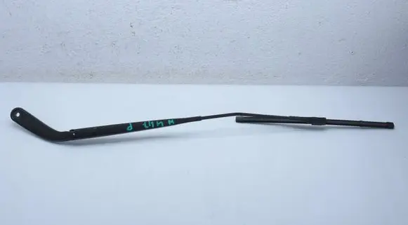 Mercedes-Benz Vito Viano W447 Front wiper blade arm A4478200200