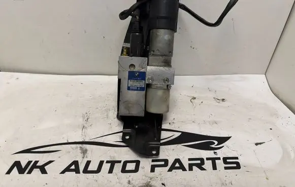 BMW 5 E60 E61 Tailgate hydraulic pump motor 7111867 HB70401002 005432