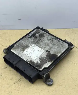 Mercedes-Benz C W204 Engine control unit/module A6519005301 0M651 A6519013301