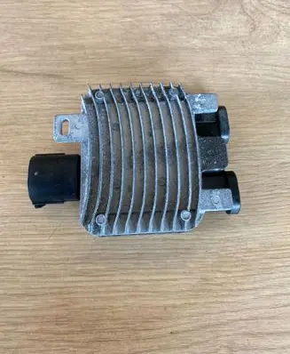 Ford Mondeo MK IV Coolant fan relay