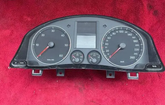 Volkswagen Golf V Speedometer (instrument cluster) 1K0920854B V0010000 00006090700497
