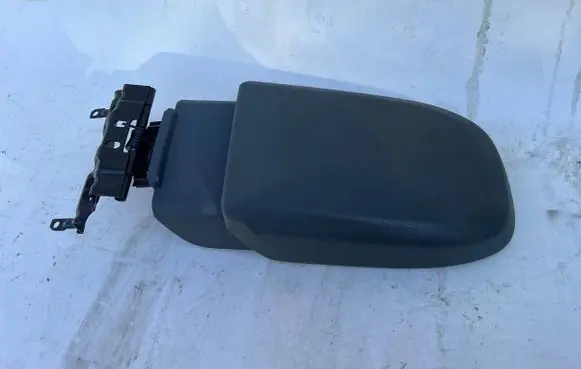 Ford C-MAX II Armrest 