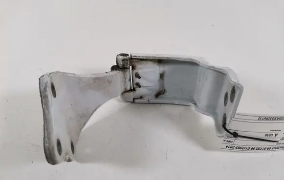 Mercedes-Benz Vito Viano W639 Loading door lower hinge A6397401337