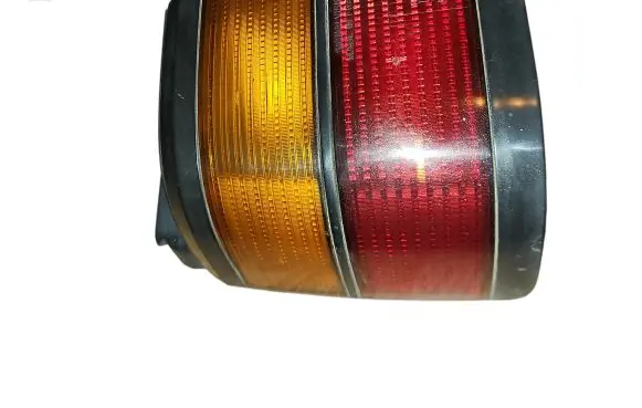 Volkswagen PASSAT B3 Rear/tail lights 333945111