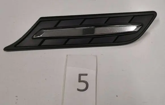 Suzuki Vitara (LY) Fender trim (molding) 7262154P0