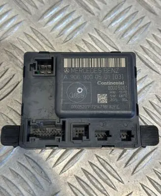 Mercedes-Benz Sprinter W906 Door control unit/module A9068204126