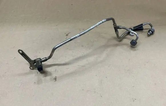 Mercedes-Benz GL X166 Fuel injector supply line/pipe 