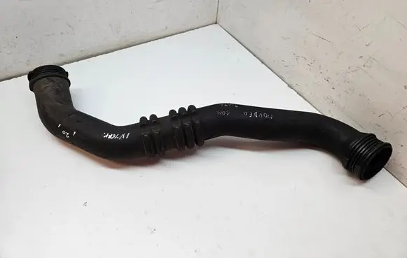 Intercooler hose/pipe