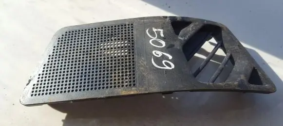 Nissan X-Trail T31 Dash center air vent grill P10520A7500
