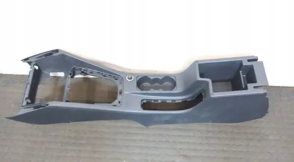 Skoda Octavia Mk3 (5E) Center console