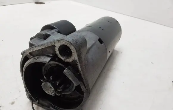 Volkswagen PASSAT B5.5 Starter motor 068911024h 0001124020