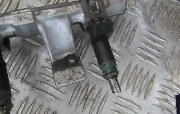 Ford Focus Fuel injector 98mfba 98mf-ba