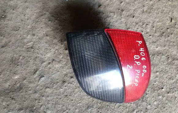 Peugeot 406 Rear/tail lights