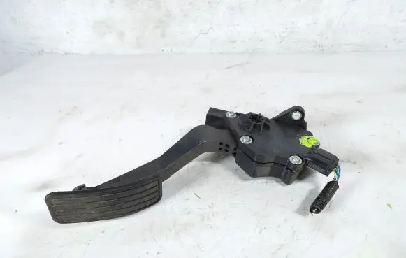 Subaru Forester SH Accelerator throttle pedal 36010AG140