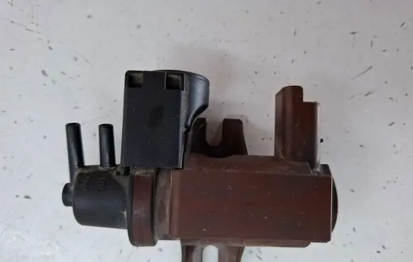Ford S-MAX Turbo solenoid valve 6G9Q9E882CA