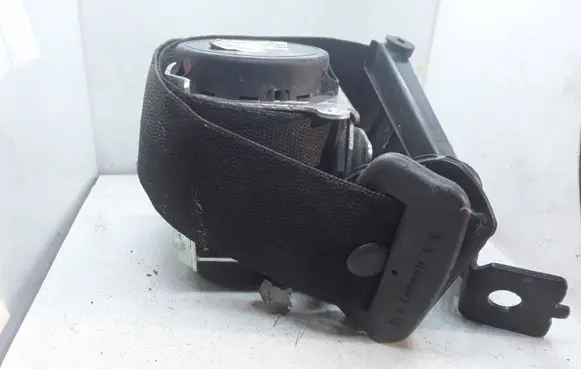 Opel Astra H Front seatbelt 601851900 8520FJ61911