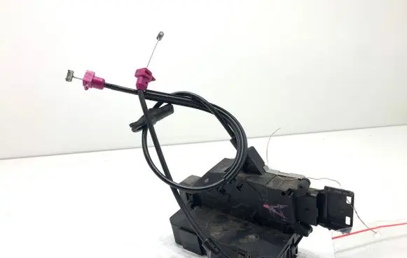 Citroen C3 Picasso Rear door lock