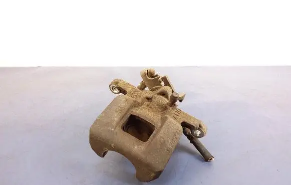 Mitsubishi Outlander Rear brake caliper 