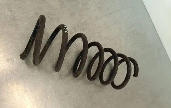 Volvo XC60 Rear coil spring 