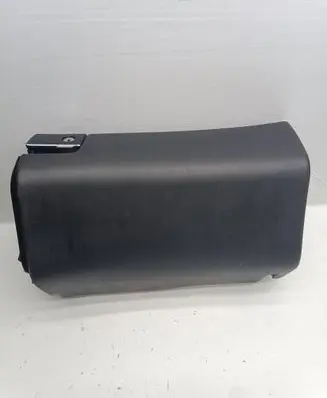 Mercedes-Benz C AMG W203 Glove box