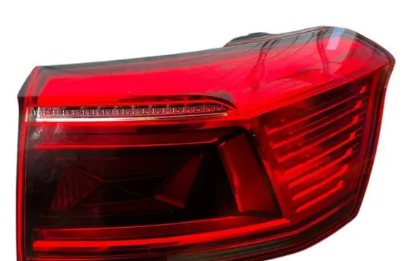 Volkswagen PASSAT B8 Rear/tail lights 3G9945208N 81870231