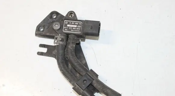 Audi A4 S4 B7 8E 8H Exhaust gas pressure sensor 0281002711