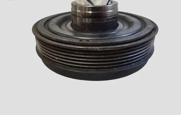 Jaguar XE Crankshaft pulley G4D36316AC