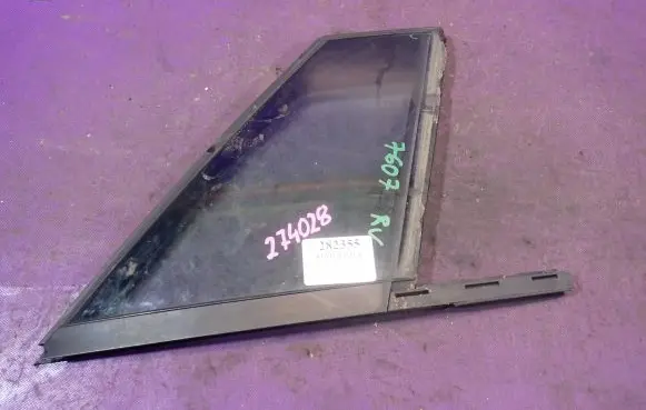 Citroen C4 I Front door window glass four-door