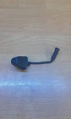 BMW 3 E90 E91 Windshield washer spray nozzle 8365385