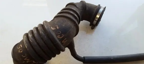 Mitsubishi Colt Air intake hose/pipe a1345200001 mn135108