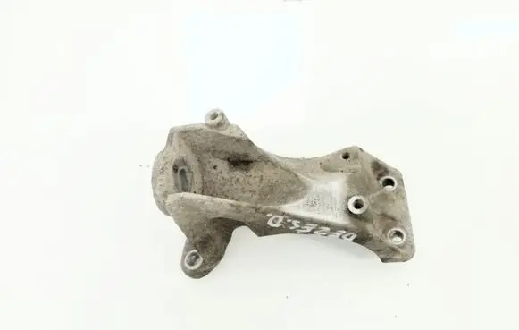 Audi A4 S4 B7 8E 8H Gearbox mounting bracket 8E0399114H