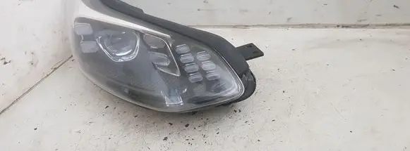 KIA Sportage Headlight/headlamp 92102F1500 F192152600