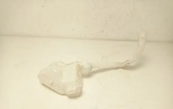 Windshield washer fluid reservoir/tank