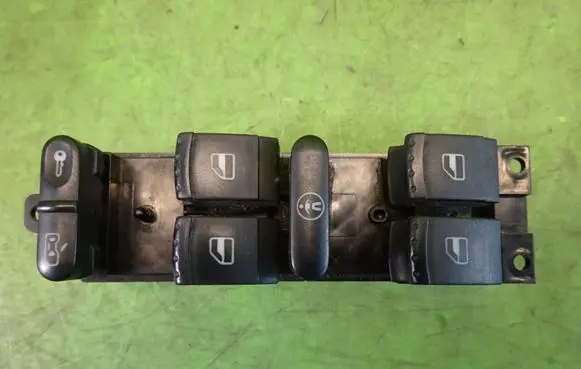 Seat Leon (1M) Electric window control switch 1J4959857B