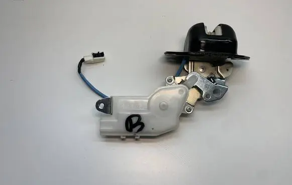 Nissan Micra Tailgate/trunk/boot lock/catch/latch 905021HD0A 2015125CSE 21335009