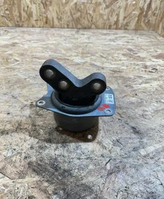 Opel Insignia A Engine mount bracket 13322171